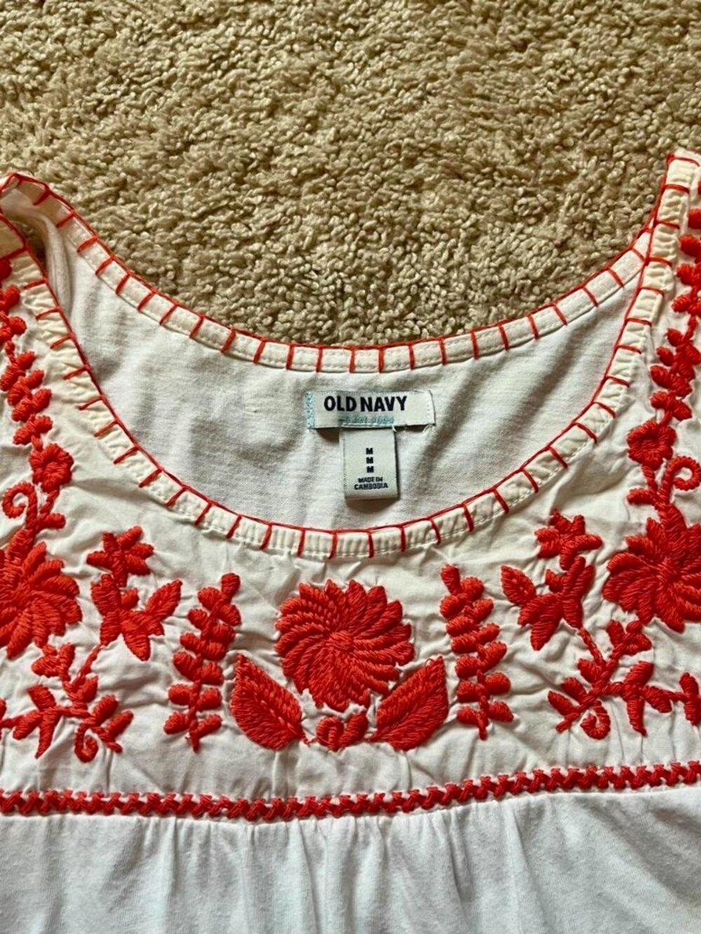 Beautiful Embroidered Tank Top - Picture 3 of 5